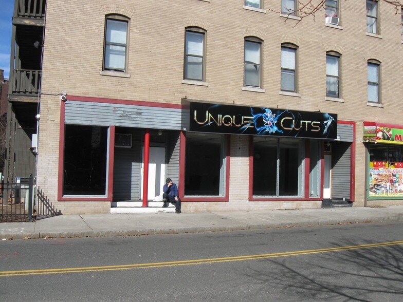 More Photos Of 38-50 W Main St, New Britain General Retail For Lease