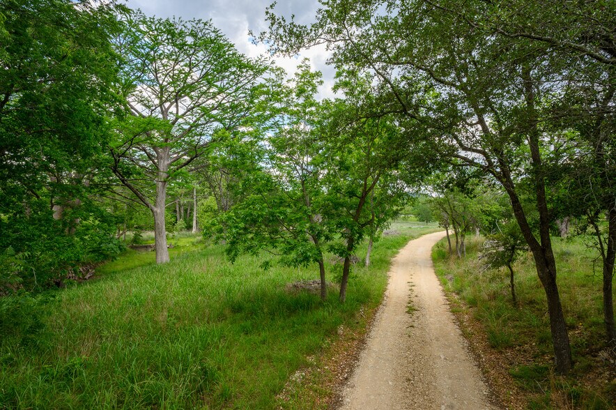 More Photos Of 114 Bledsoe Ranch Road, Center Point Land For Sale