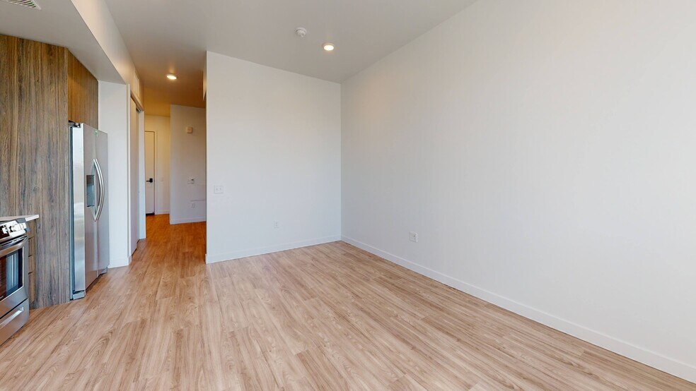 More Photos Of 1190 S Pennsylvania St, Denver Apartments For Sale