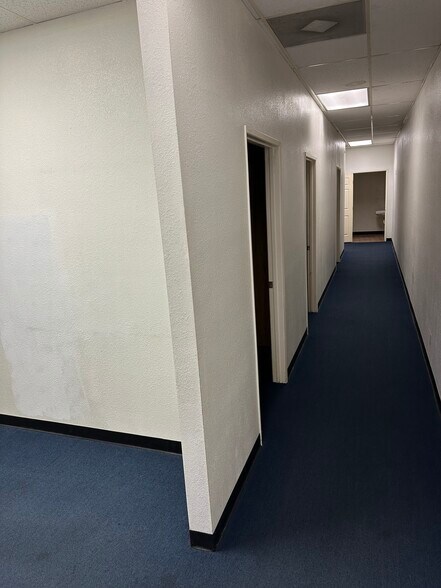 More Photos Of 521-595 S Azusa Way, La Puente General Retail For Lease