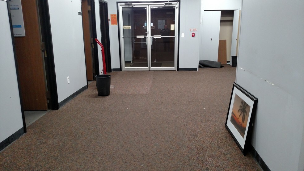 More Photos Of 17910 Van Dyke St, Detroit Manufacturing For Sale