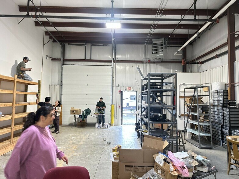 More Photos Of 30 Shelter Rock Rd, Danbury Light Distribution For Lease
