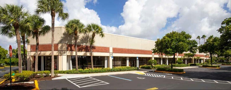 More Photos Of 2501 Davie Rd, Davie Light Manufacturing For Lease