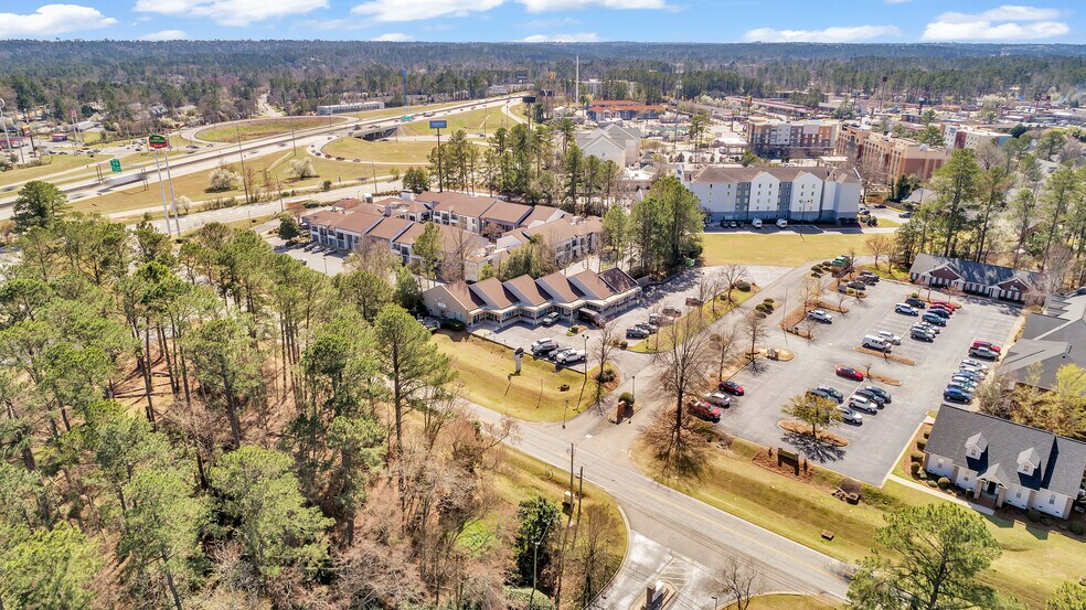 More Photos Of 202-212 Hudson Trce, Augusta Medical For Lease