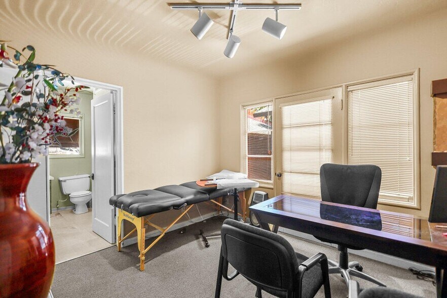 More Photos Of 1826 Sonoma St, Redding Healthcare For Sale