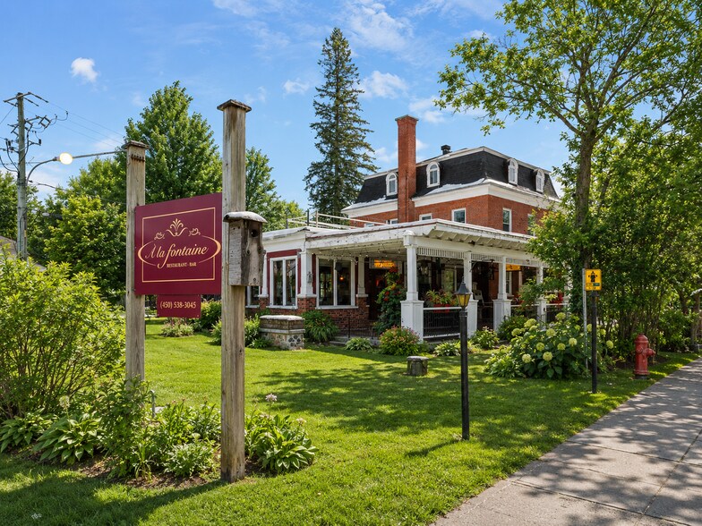 More Photos Of 30 Rue Principale S, Sutton Restaurant For Sale