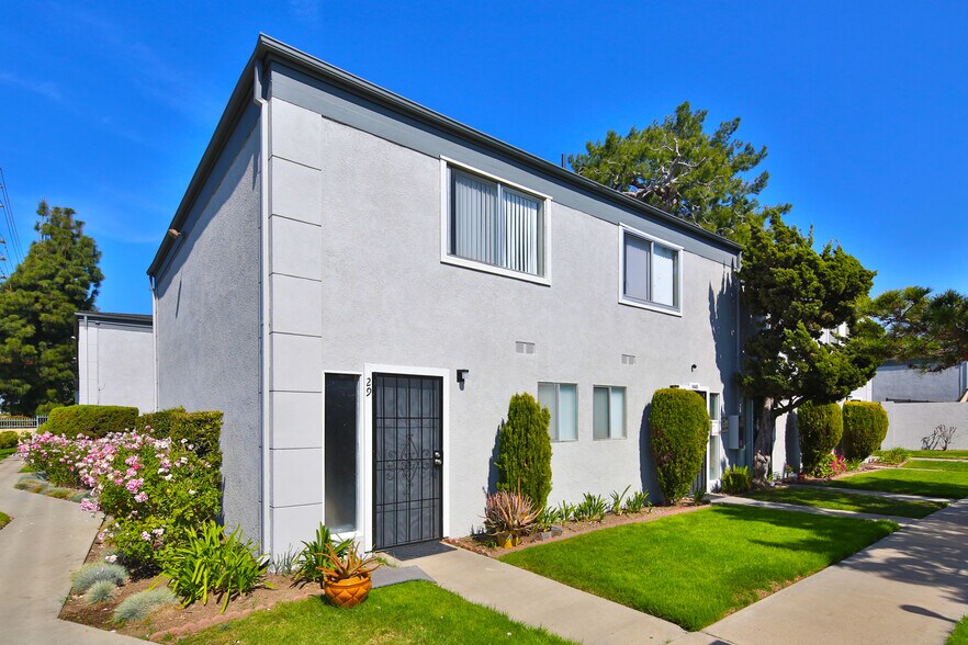 More Photos Of 345 N Batavia St, Orange Apartments For Sale