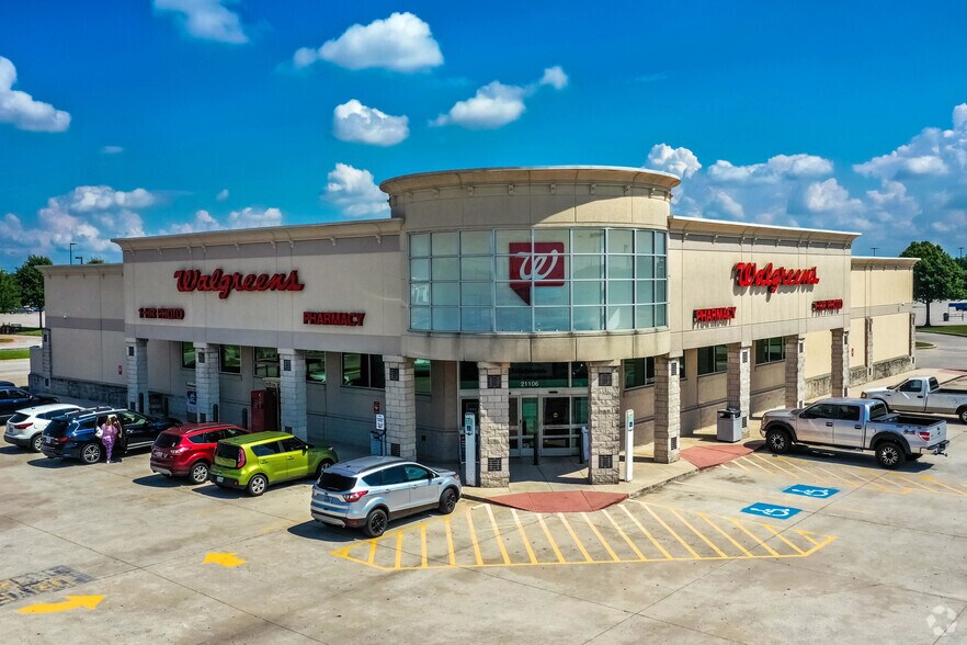 Primary Photo Of 21106 Kuykendahl Rd, Spring Drugstore For Sale