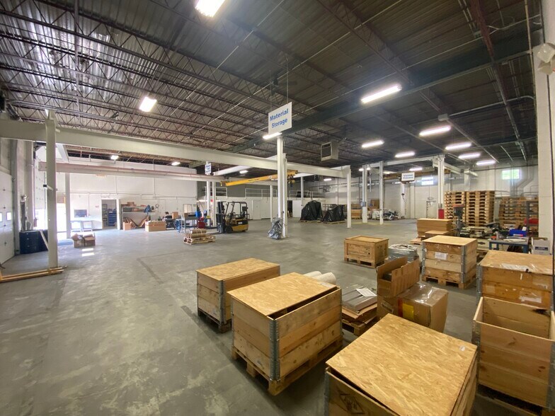 More Photos Of 8450 E 47th St, Indianapolis Warehouse For Sale