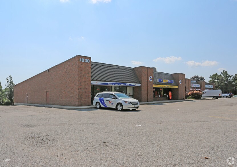 More Photos Of 1030-1050 Speers Rd, Oakville Warehouse For Lease