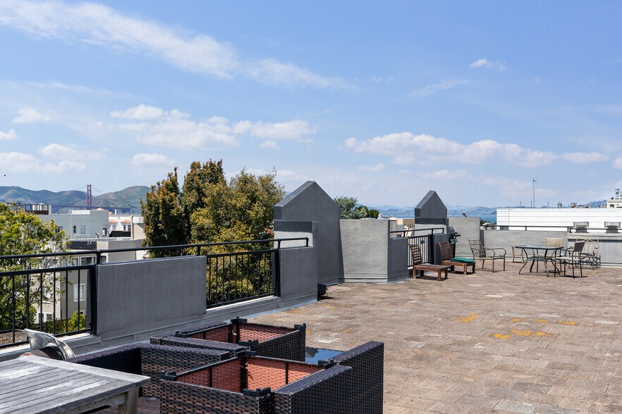 More Photos Of 3605-3611 Buchanan St, San Francisco Storefront Retail Residential For Sale