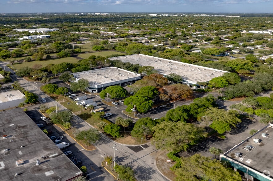 More Photos Of 6741 W Sunrise Blvd, Plantation Unknown For Lease