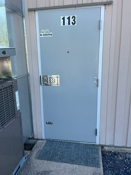 More Photos Of 4171 Lee Jackson Hwy, Greenville Storefront Retail Office For Lease