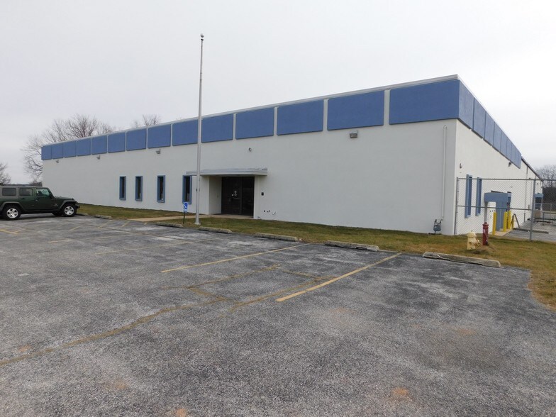 More Photos Of 3735 Board Rd, York Warehouse For Lease