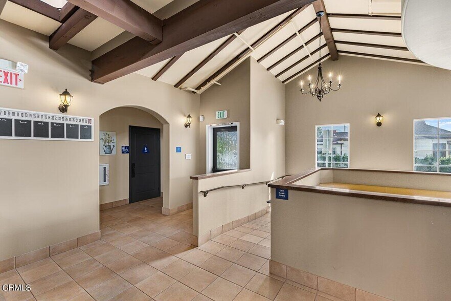 More Photos Of 125 S 10th St, Santa Paula Restaurant For Sale