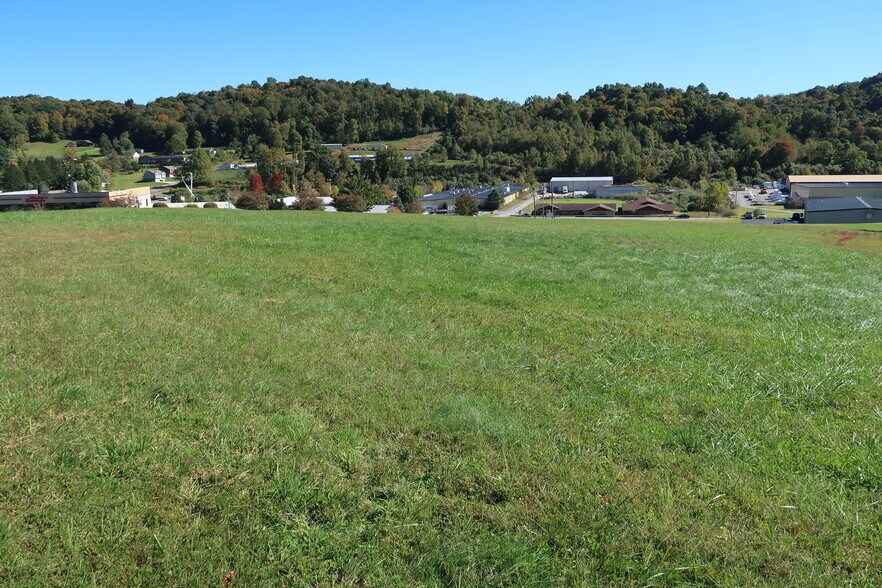 More Photos Of 2045 Winners Dr, Pleasant Valley Land For Sale