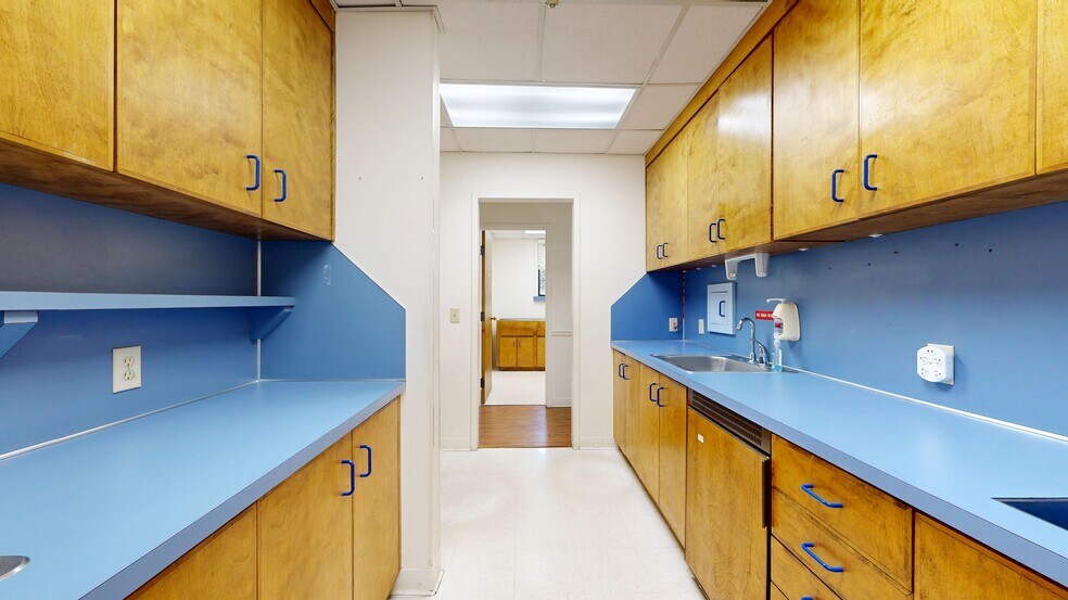 More Photos Of 802 22nd St, Columbus Medical For Sale