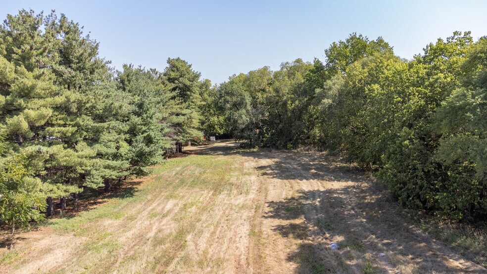 More Photos Of tbd South Main Street, Broadway Land For Sale