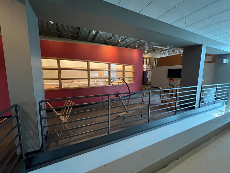 More Photos Of 9 Oak St, Guilford Manufacturing For Sale