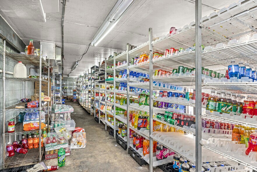 More Photos Of 10644 Morang Dr, Detroit Storefront For Sale