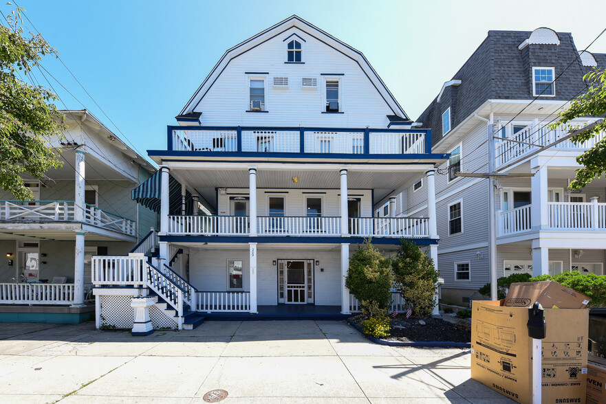 Primary Photo Of 209 E Spencer Ave, Wildwood Apartments For Sale