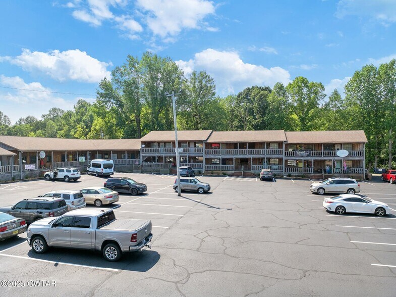 More Photos Of 777 W Church St, Lexington General Retail For Sale