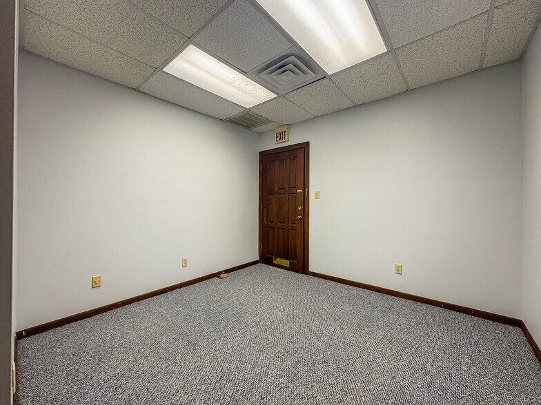 More Photos Of 9617-9635 Granby St, Norfolk General Retail For Lease