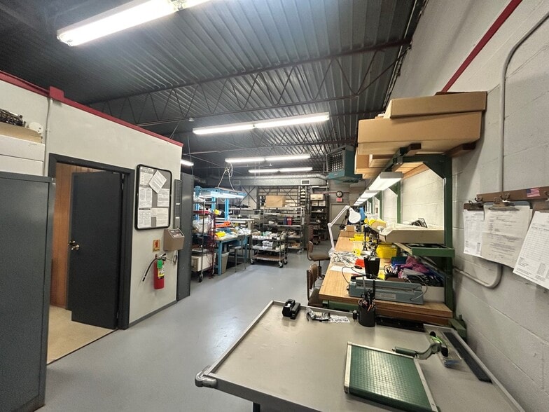 More Photos Of 39-41 Hutcheson Pl, Lynbrook Research And Development For Sale