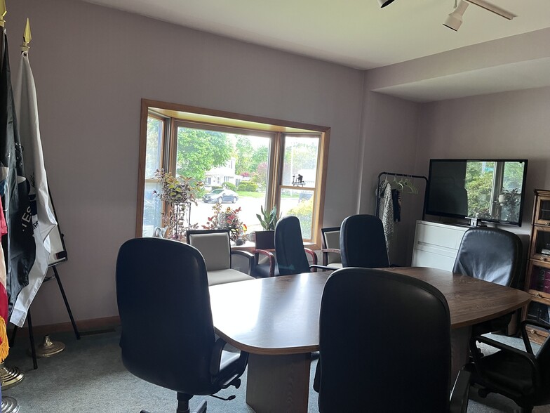 More Photos Of 623 Post Rd, Warwick Office For Sale