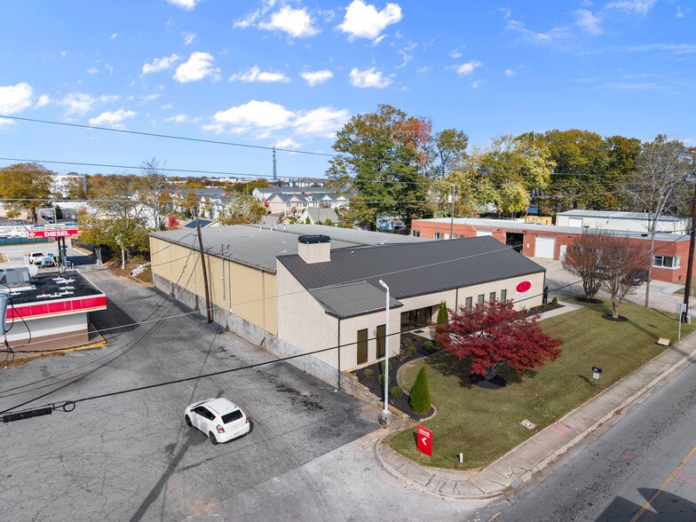 More Photos Of 636 Industrial Blvd, Gainesville Warehouse For Sale