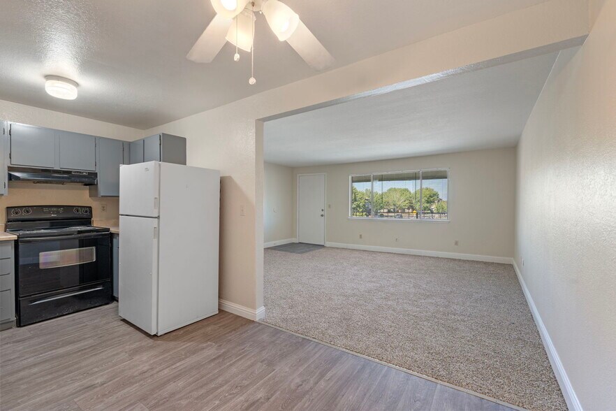 More Photos Of 1841 E Long St, Carson City Apartments For Sale