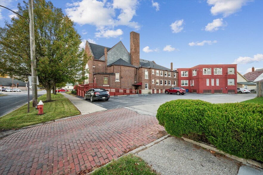 More Photos Of 725 Navarre Ave, Toledo Religious Facility For Sale