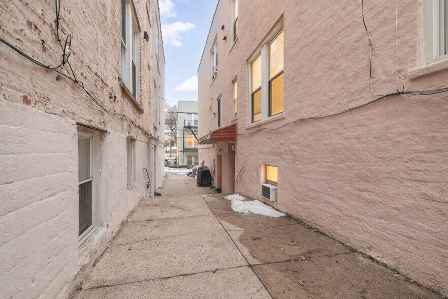 More Photos Of 1840 21st Dr, Astoria Apartments For Sale