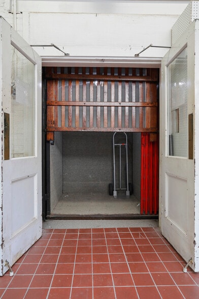 More Photos Of 144 Runnymeade rd, Bunker Hill Specialty For Sale