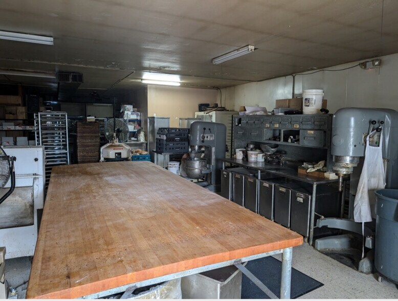 More Photos Of 412 Main St, Bottineau Freestanding For Sale