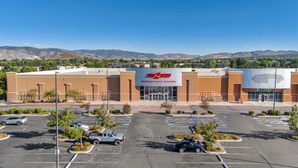 More Photos Of 6895 Sierra Center Pky, Reno Department Store For Lease