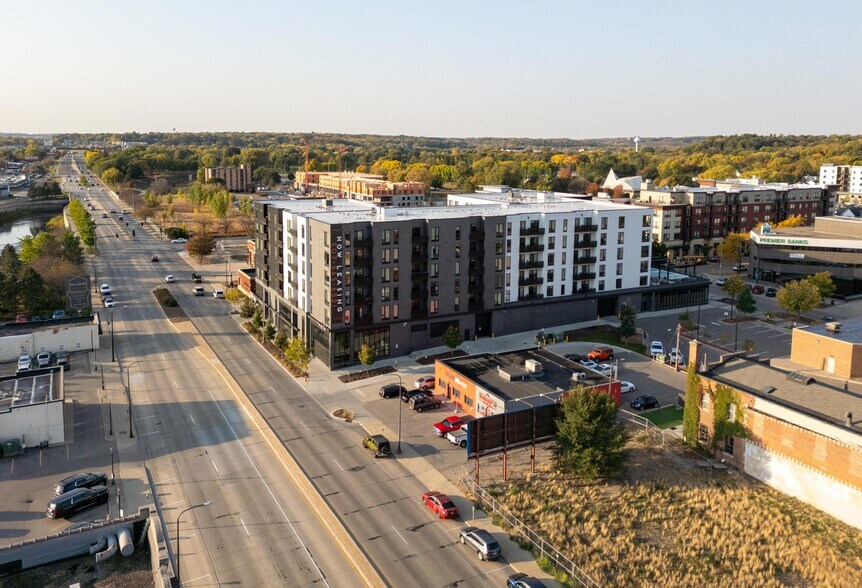 More Photos Of 425 S Broadway, Rochester Apartments For Lease