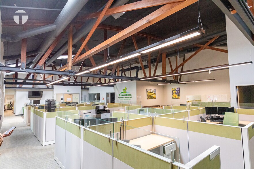 More Photos Of 520 9th St, Sacramento Office For Sale