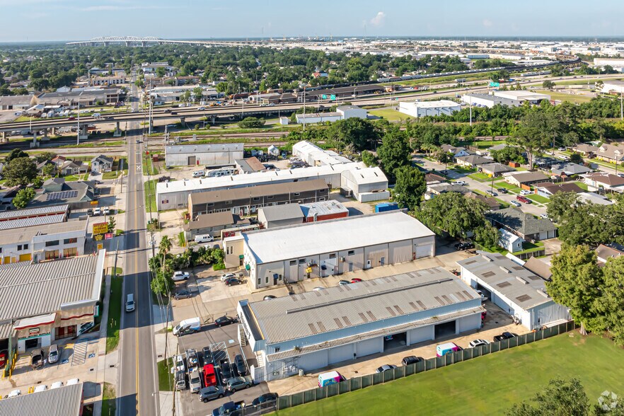 More Photos Of 1018 Central Ave, Metairie Coworking Space