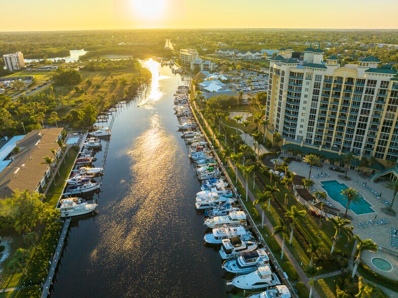 More Photos Of 3444 Marinatown Ln, North Fort Myers Unknown For Lease