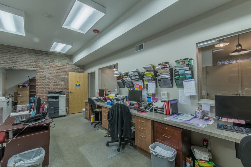 More Photos Of 2924 Main St, Buffalo Storefront Retail Office For Sale