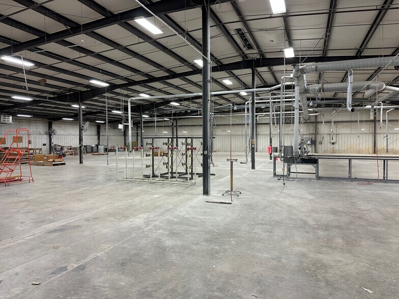 More Photos Of 212 W Fair St, Marshall Manufacturing For Sale