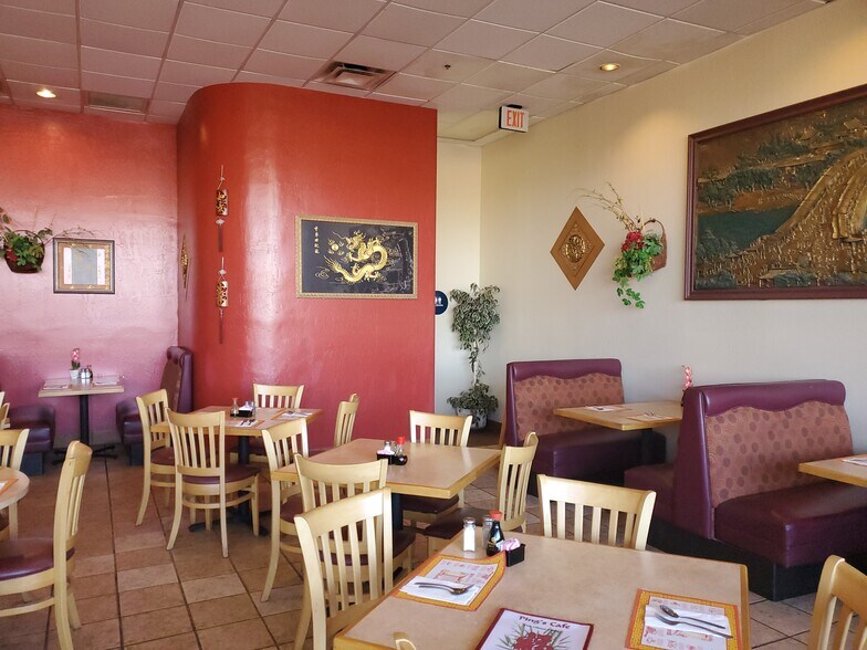 More Photos Of 17115 E Shea Blvd, Fountain Hills Restaurant For Sale