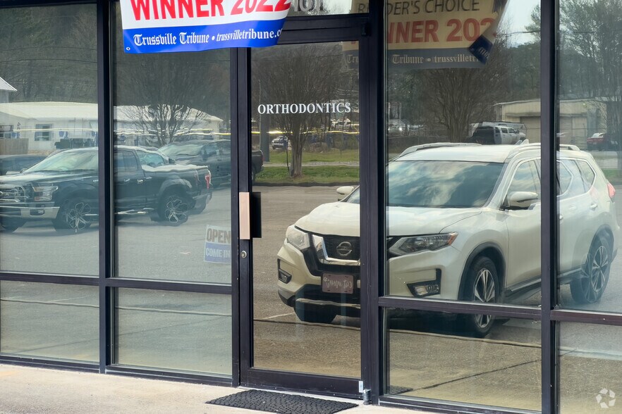 More Photos Of 4643 Camp Coleman Rd, Trussville Storefront For Lease