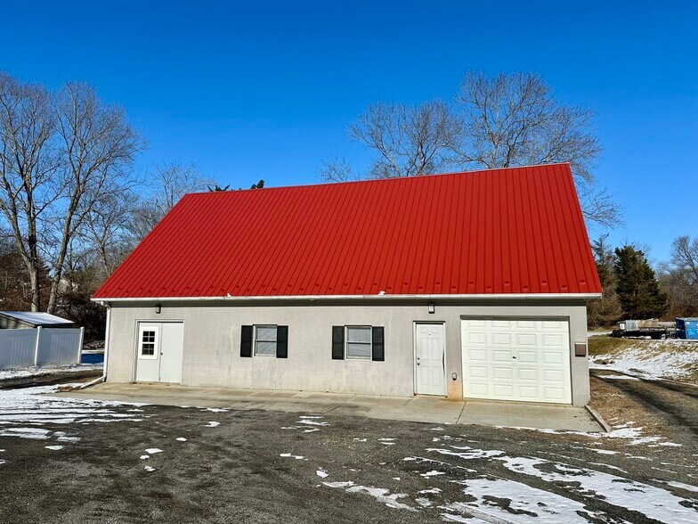 Primary Photo Of 80 Beauchamp Dr, Elkton Flex For Lease