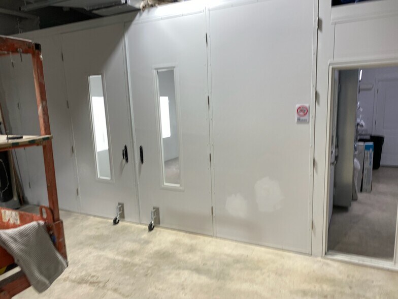 More Photos Of 1141 Pierce St, Clearwater Warehouse For Sale