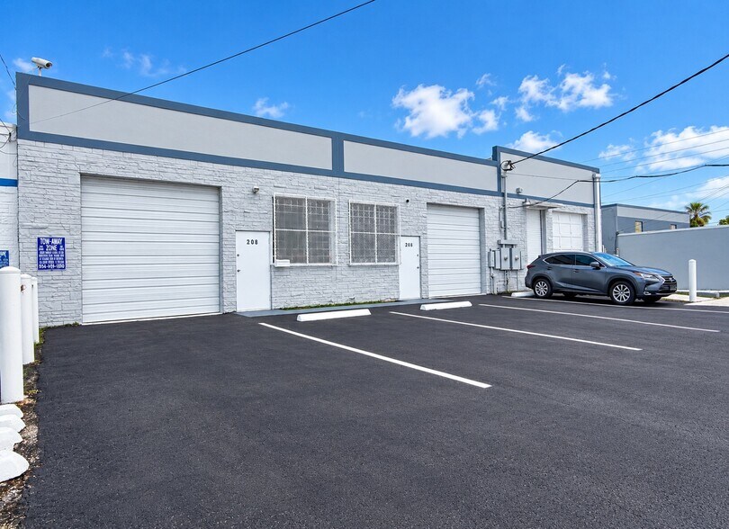 Primary Photo Of 208 NW 5th Ave, Hallandale Beach Industrial For Lease