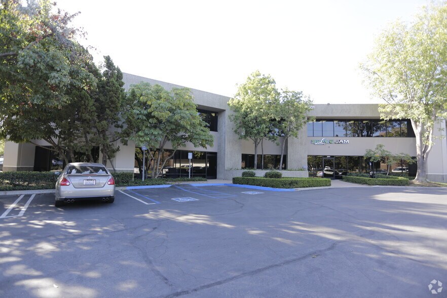 Primary Photo Of 18001-18007 Mitchell S, Irvine Light Manufacturing For Lease