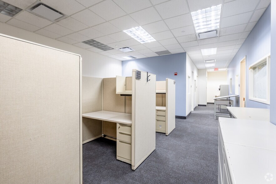 More Photos Of 64 E Midland Ave, Paramus Office For Lease