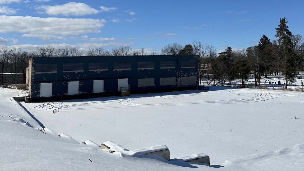 Primary Photo Of 38 Kenosha Ave, Battle Creek Warehouse For Sale